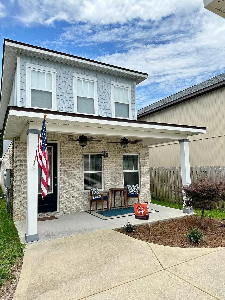 PORT DIXIE - Residential Lease