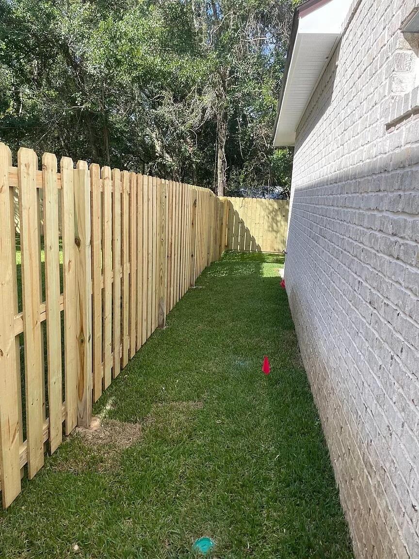 PORT DIXIE - Residential Lease