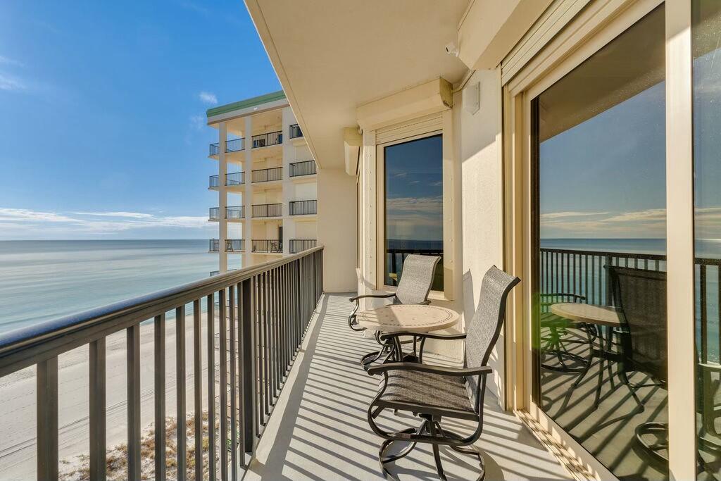 SUMMERWIND CONDOS - Residential