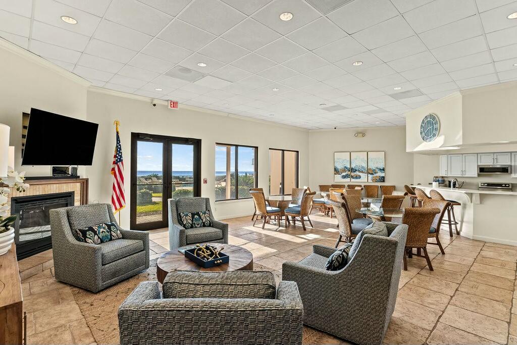 SUMMERWIND CONDOS - Residential