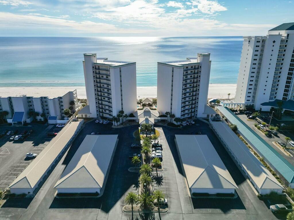 SUMMERWIND CONDOS - Residential