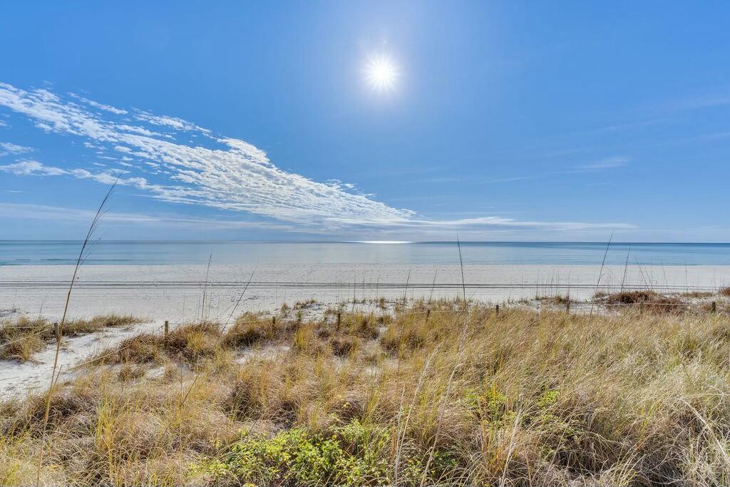 SUMMERWIND CONDOS - Residential