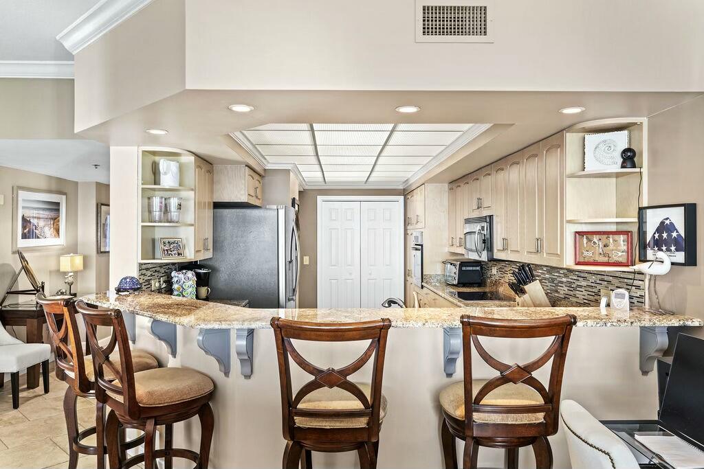 SUMMERWIND CONDOS - Residential