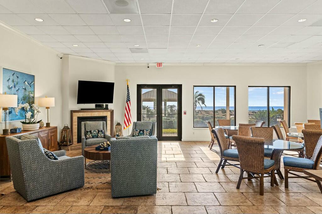 SUMMERWIND CONDOS - Residential