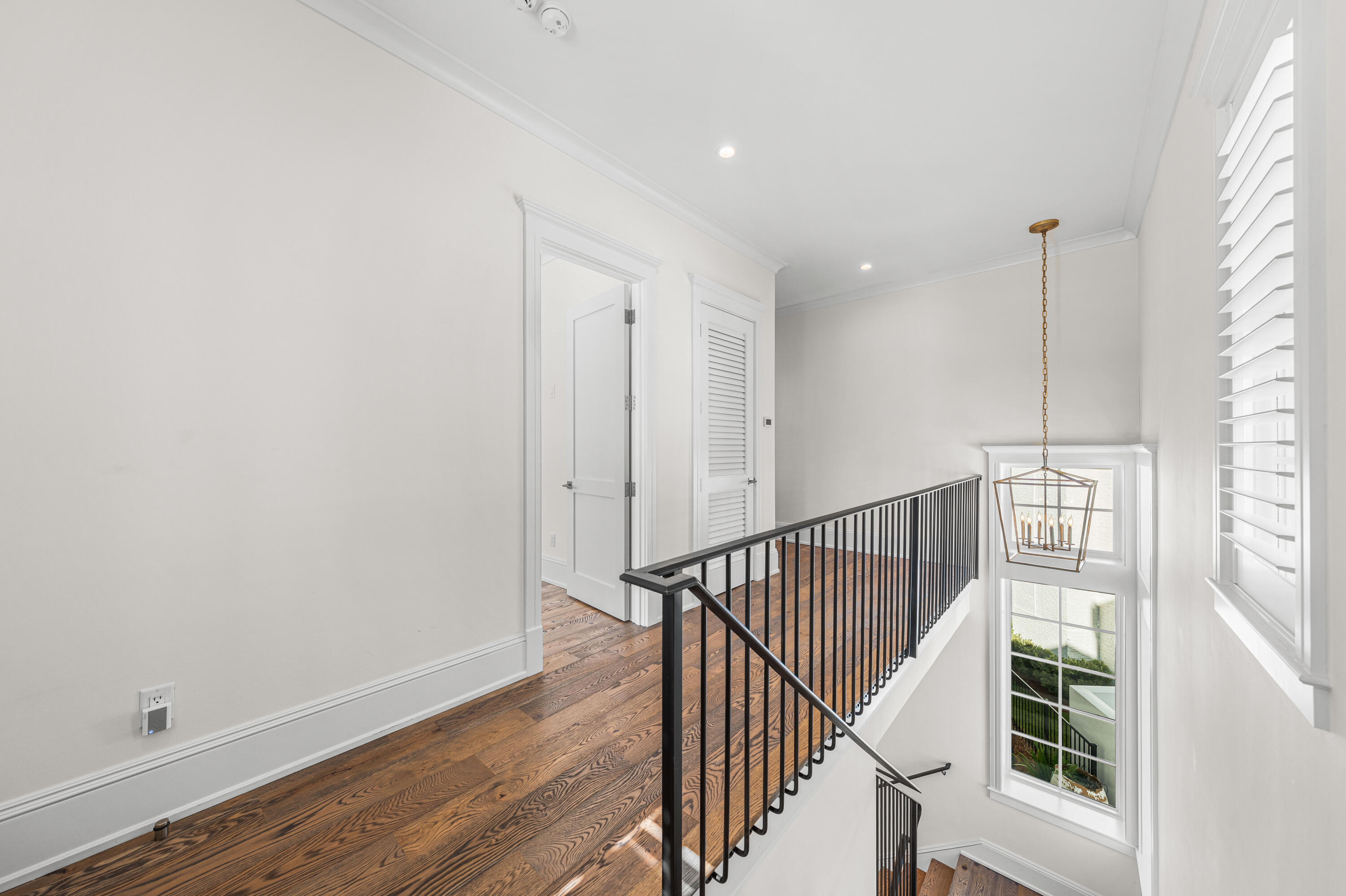 CHURCHILL OAKS - Residential