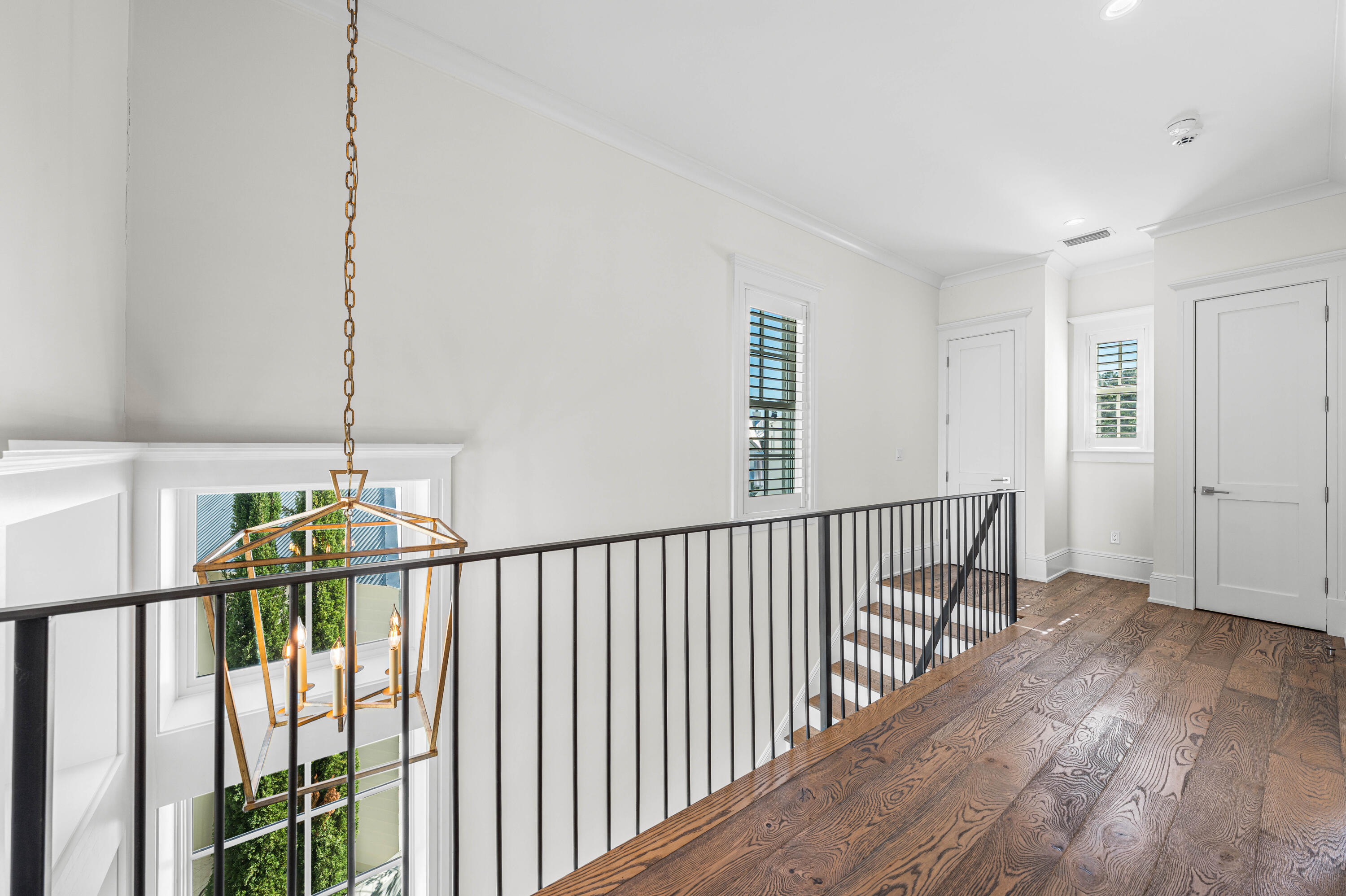 CHURCHILL OAKS - Residential