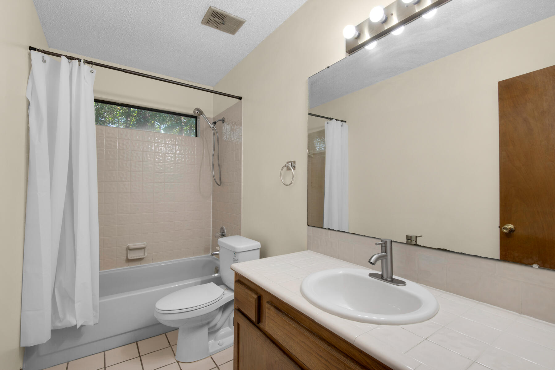 PINECREST AT WATERCOLOR - Residential Lease