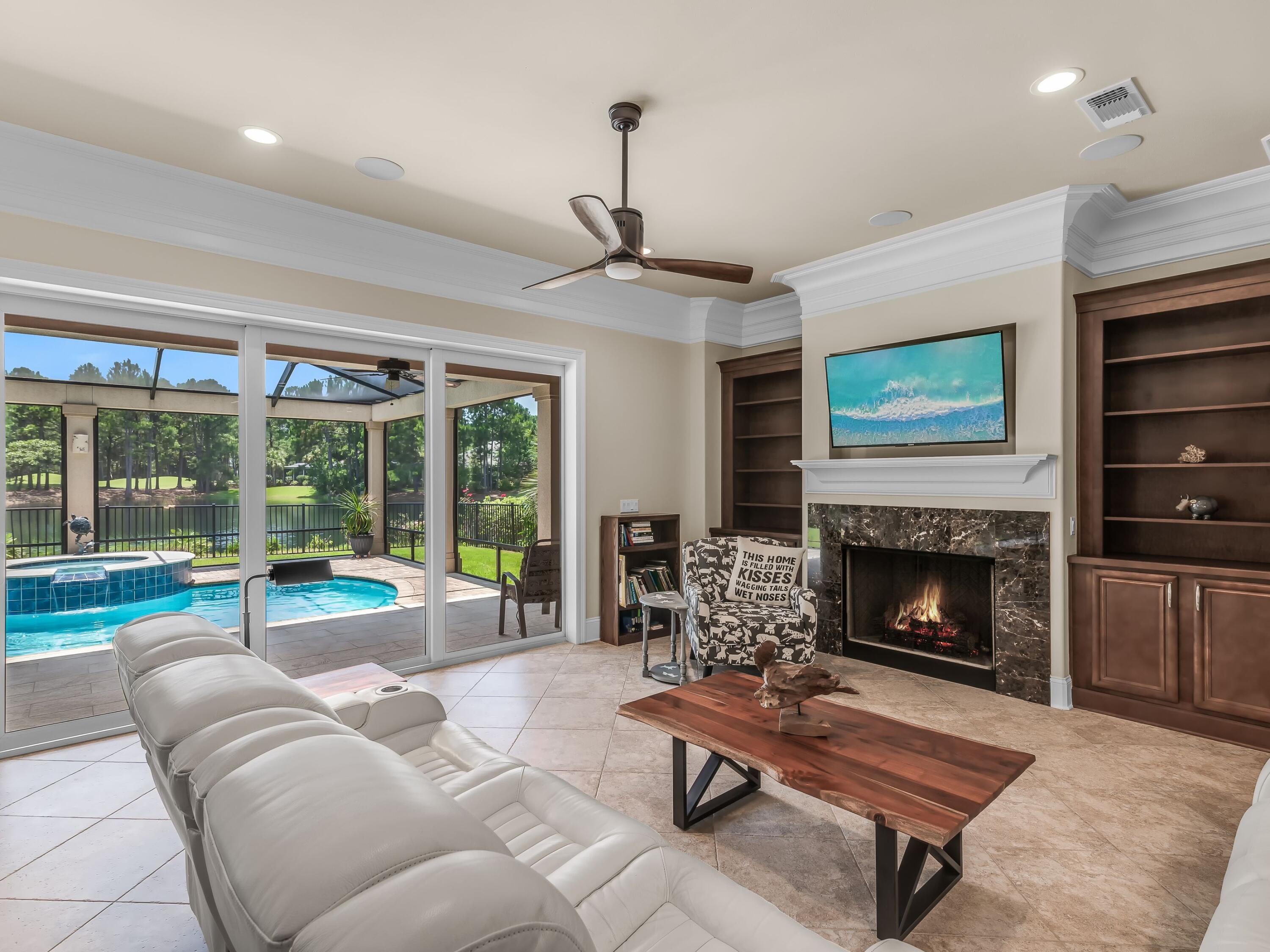 BURNT PINE - Residential