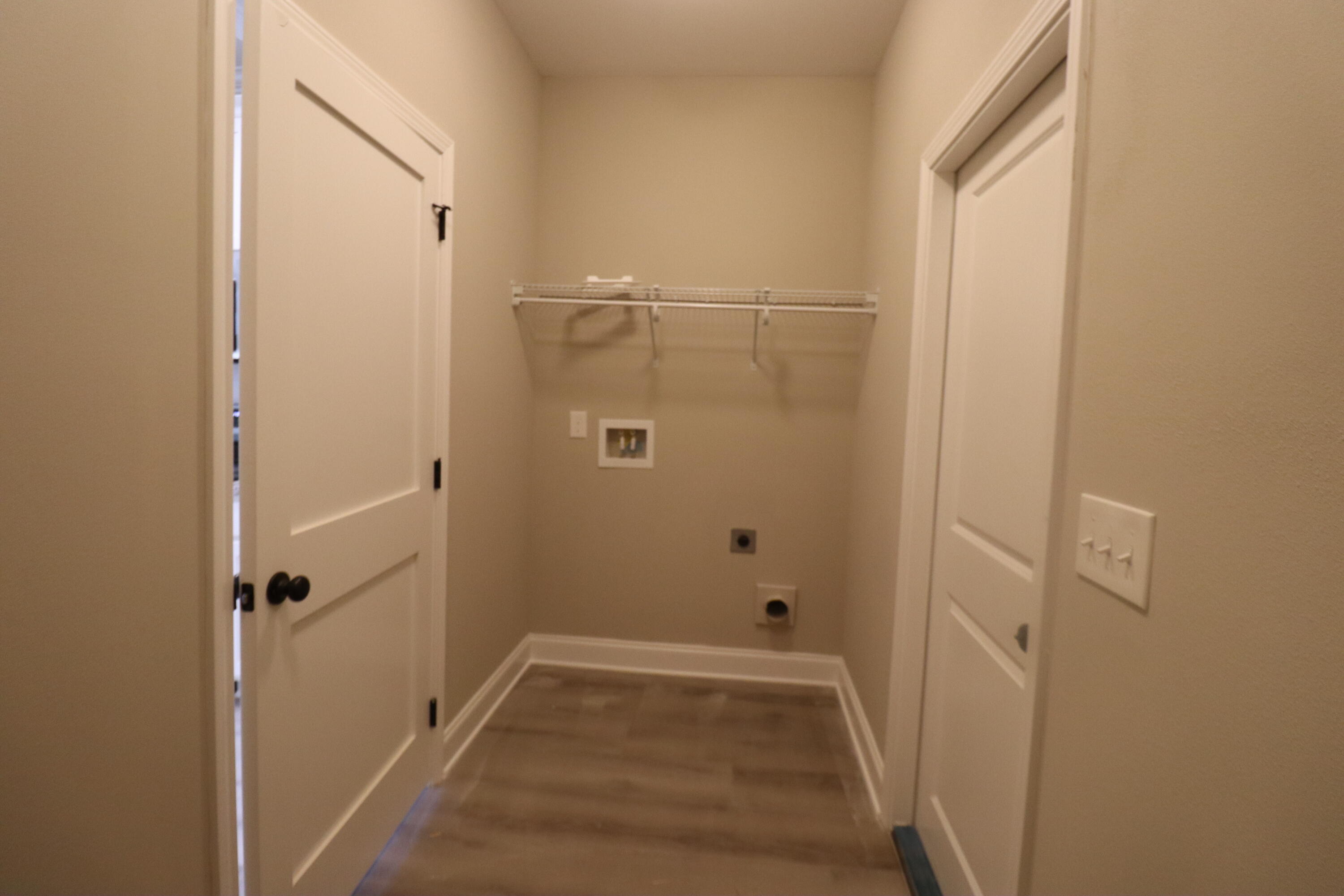 CRESCENT SHORES - Residential