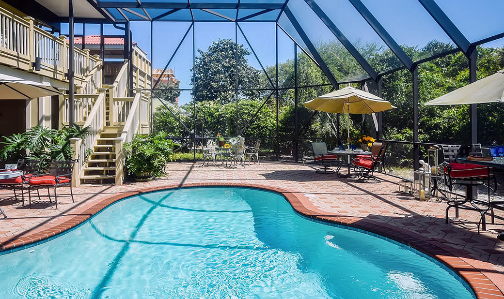 CRYSTAL BEACH - Residential