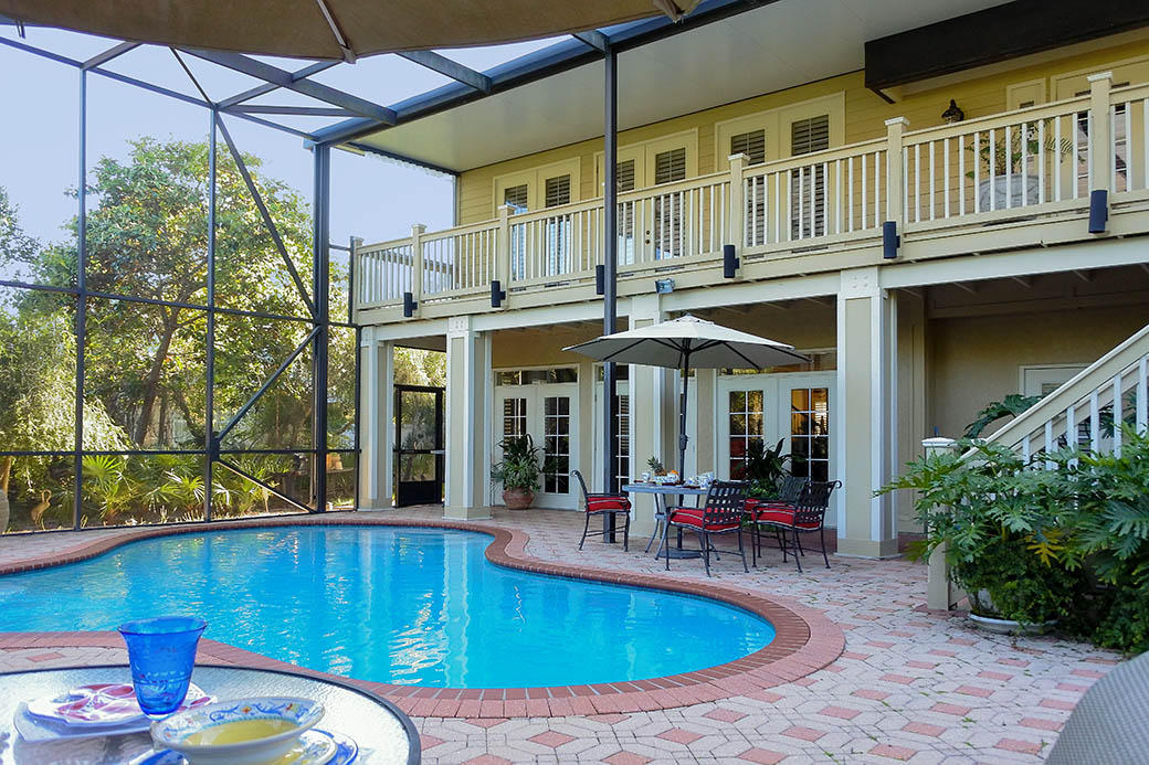 CRYSTAL BEACH - Residential