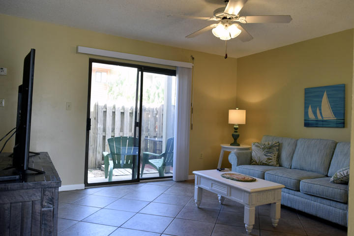 COQUINA VILLAS T/H - Residential