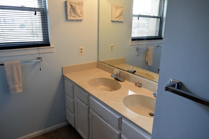 COQUINA VILLAS T/H - Residential