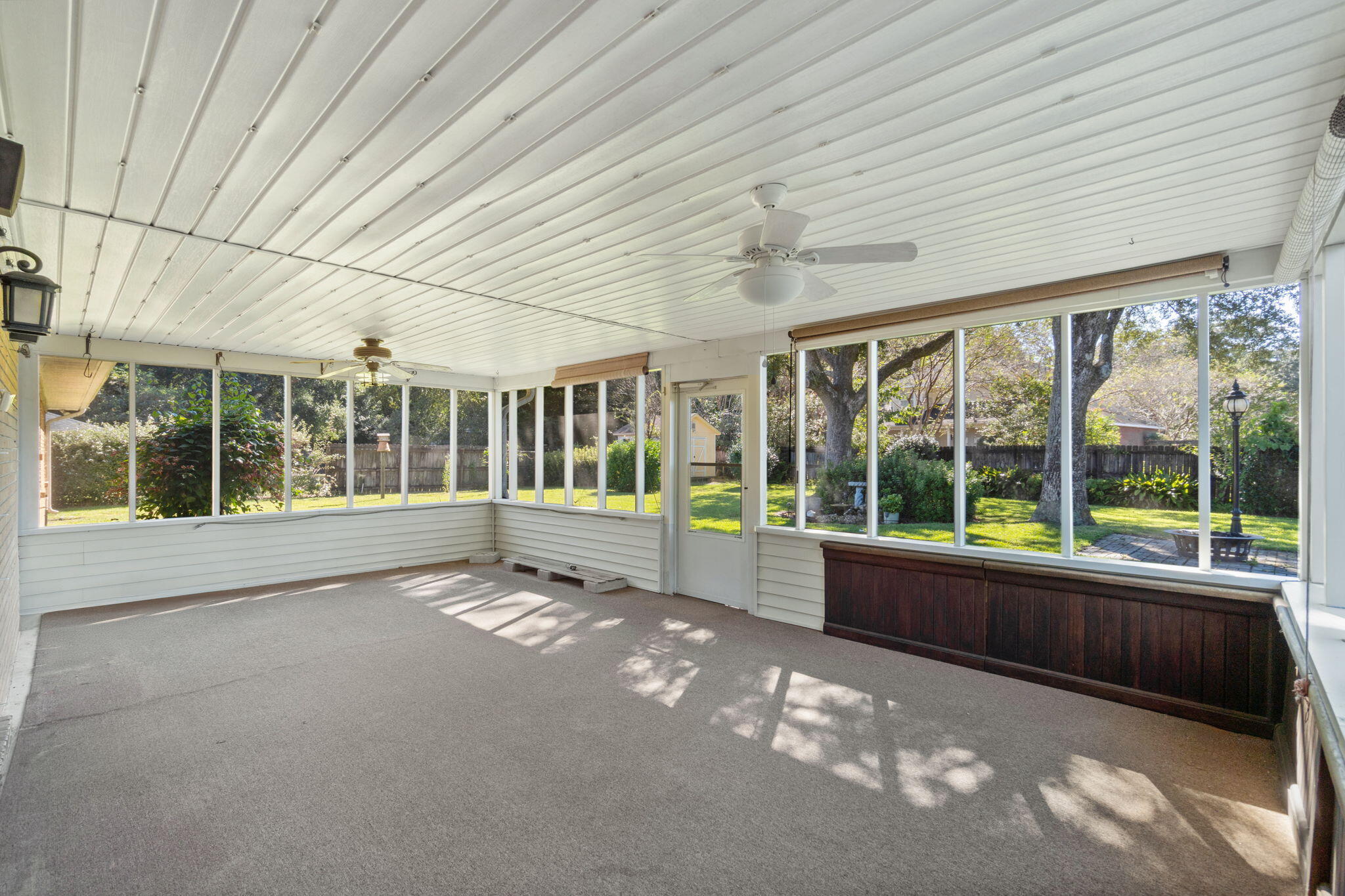 LAKE ESTELLE - Residential