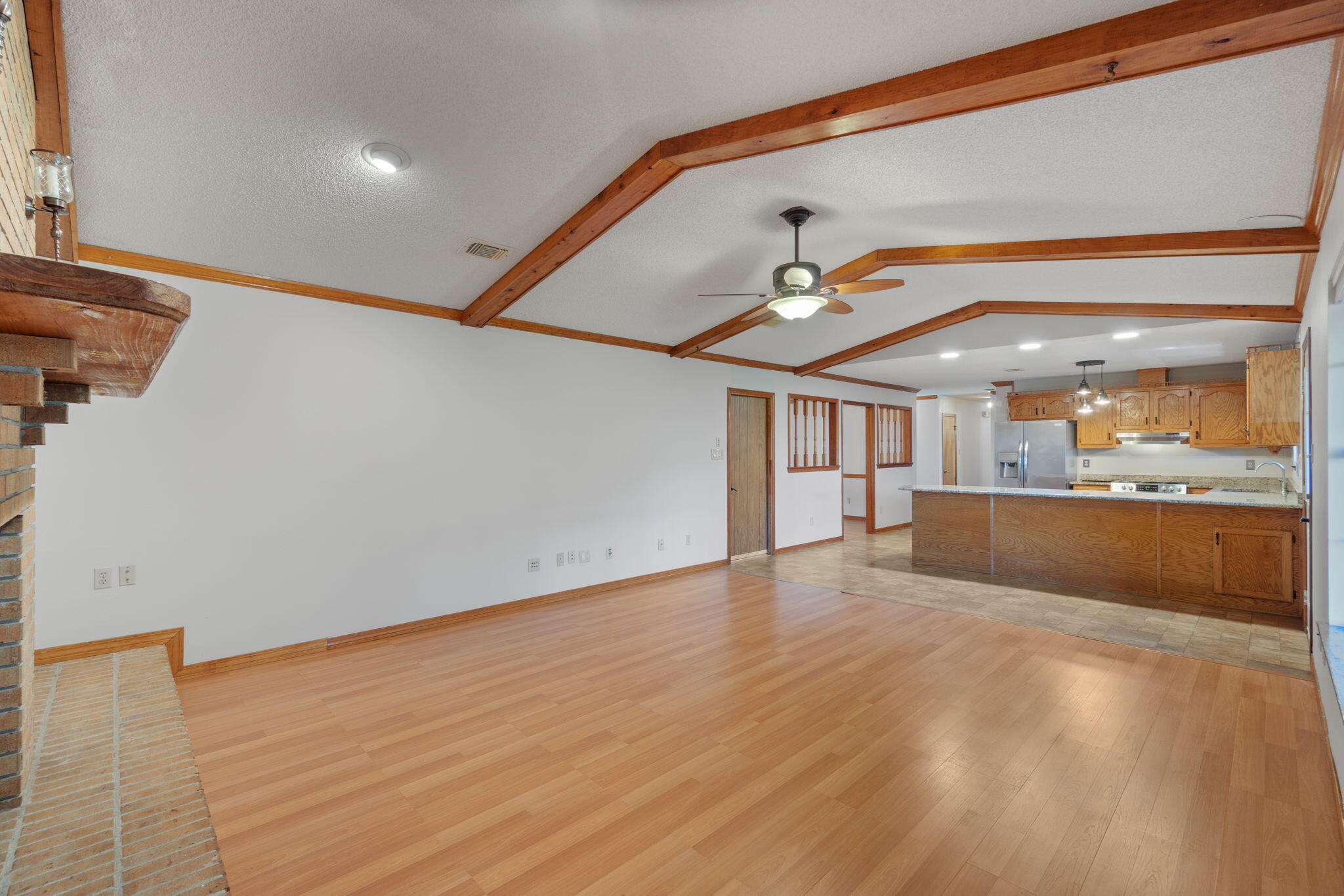 LAKE ESTELLE - Residential