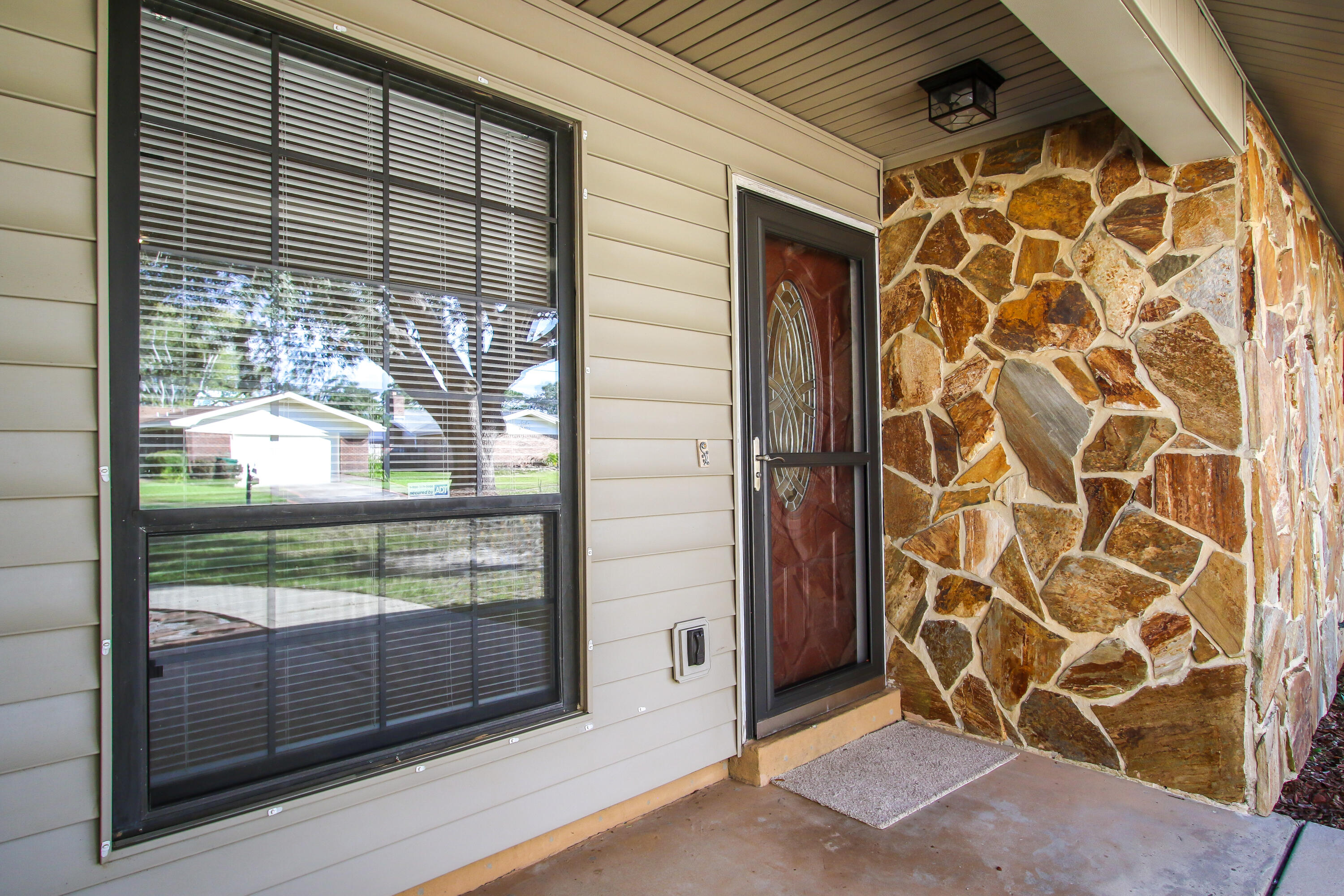 TANGLEWOOD S/D 1ST ADDN - Residential