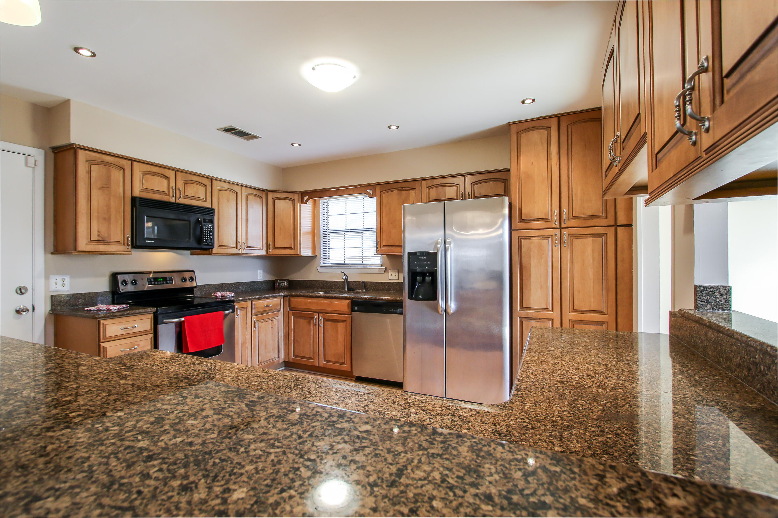 TANGLEWOOD S/D 1ST ADDN - Residential