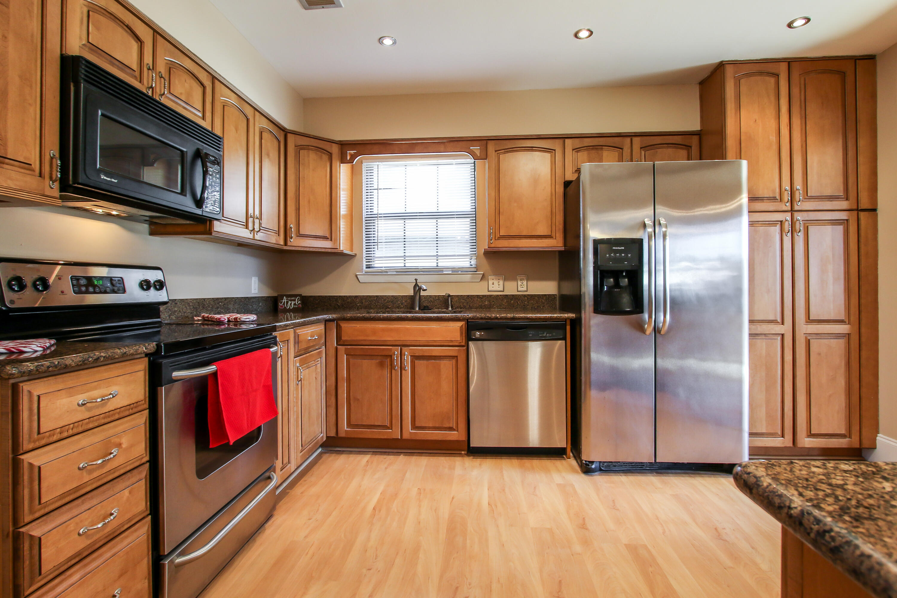 TANGLEWOOD S/D 1ST ADDN - Residential