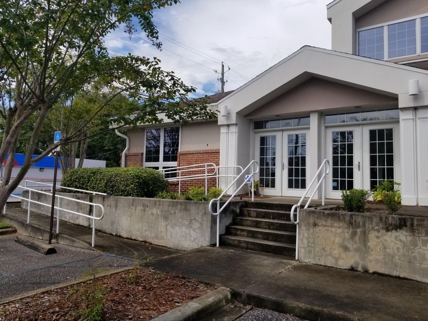 Professional office space that is located at a very nice business complex right on Hwy 98. This unit features a reception/ waiting area, three generous size offices, a conference room, a break room, and one bathroom. Unit 205 is a corner unit and has highway frontage on 98. Great visibility, and plenty of parking in the front and back side of the building!