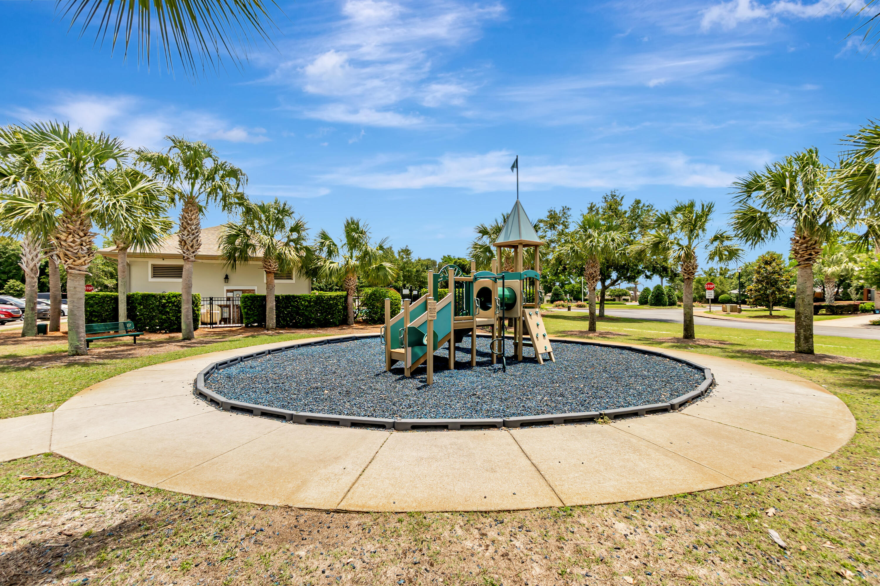 RESERVE POINTE - Residential