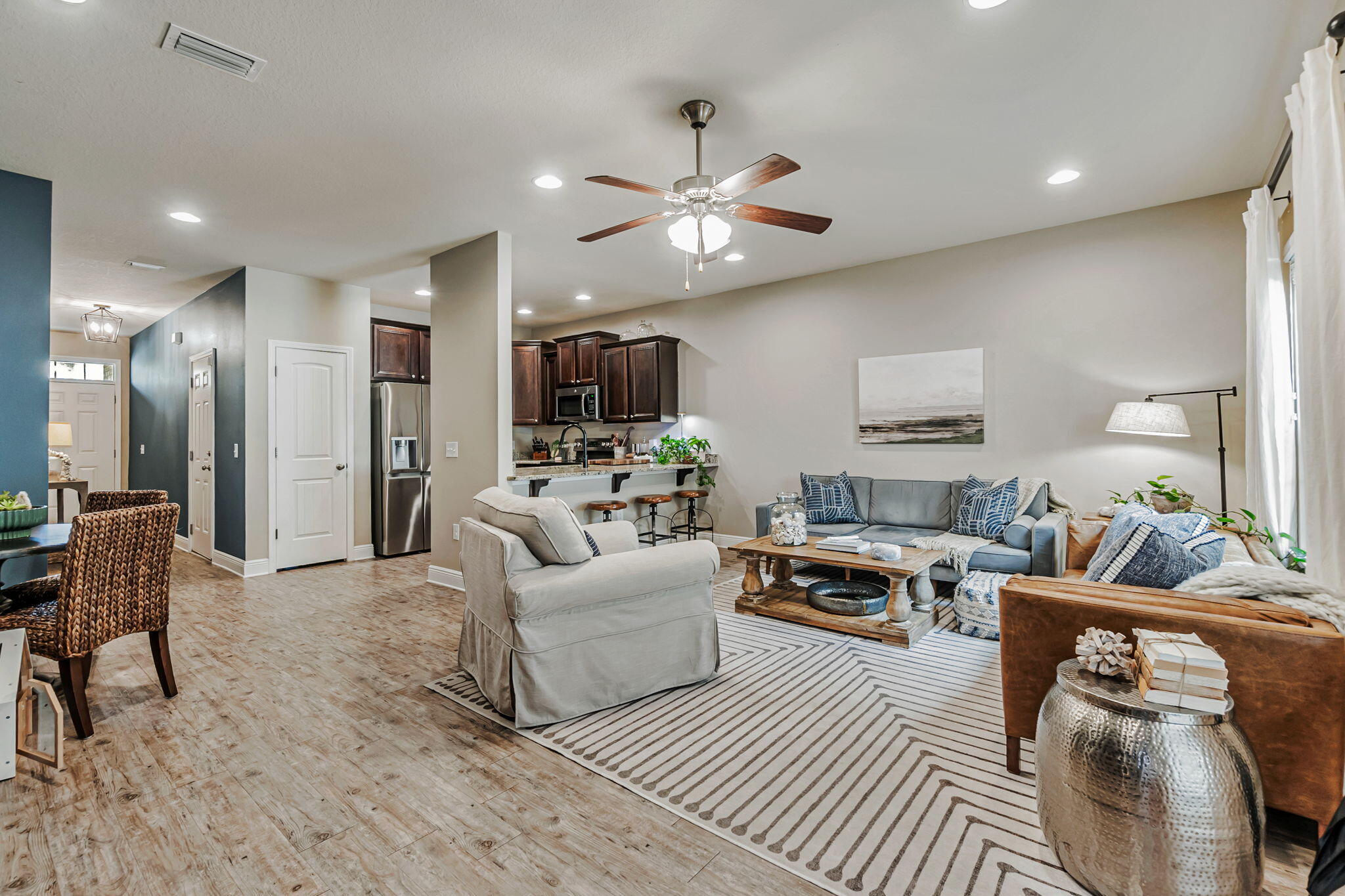 RESERVE POINTE - Residential