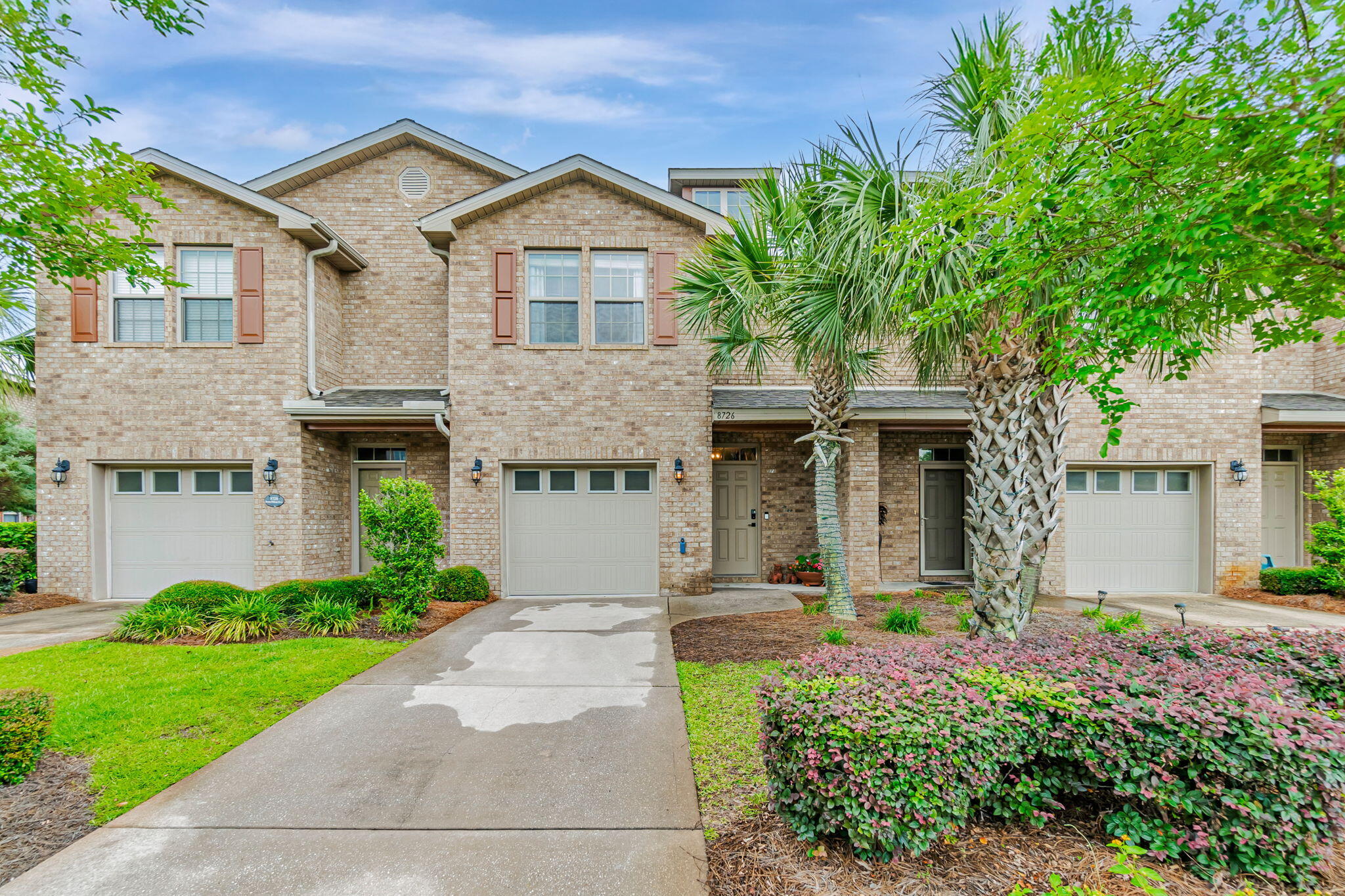 RESERVE POINTE - Residential