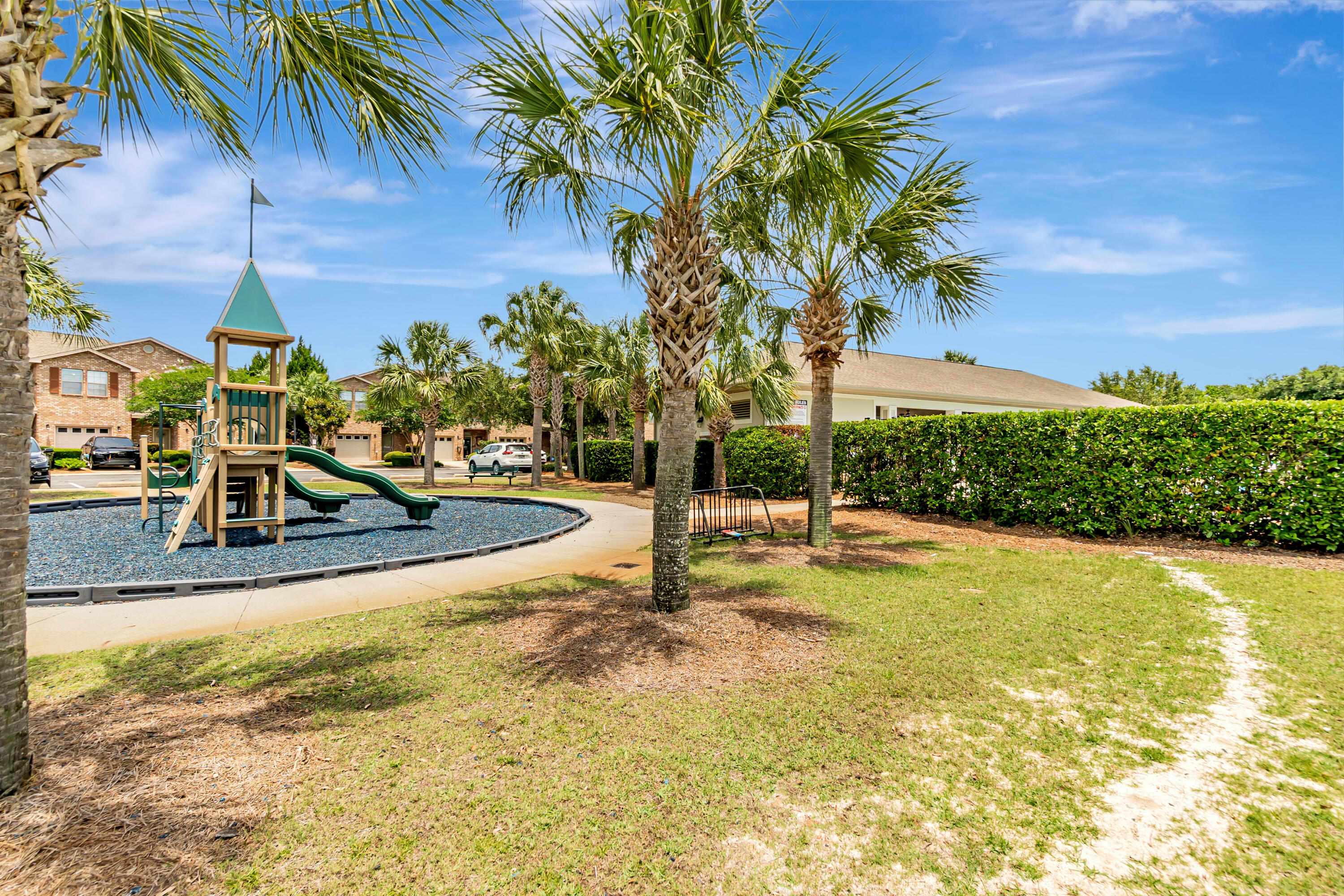 RESERVE POINTE - Residential