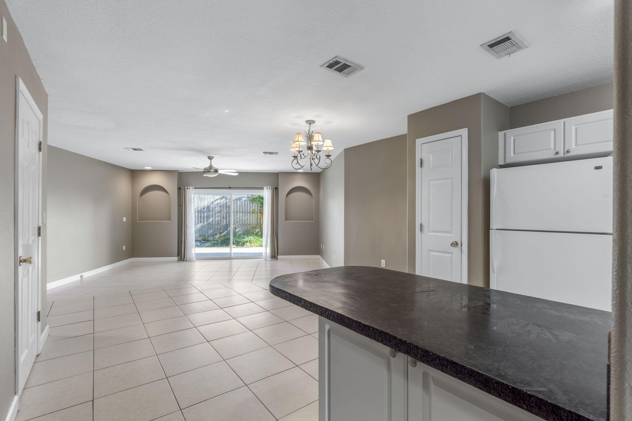 PELICAN PLACE T/H EAST - Residential