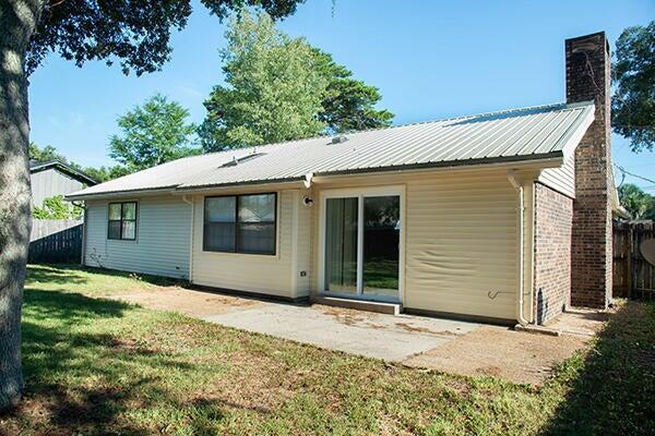 OAKRIDGE MANOR - Residential Lease