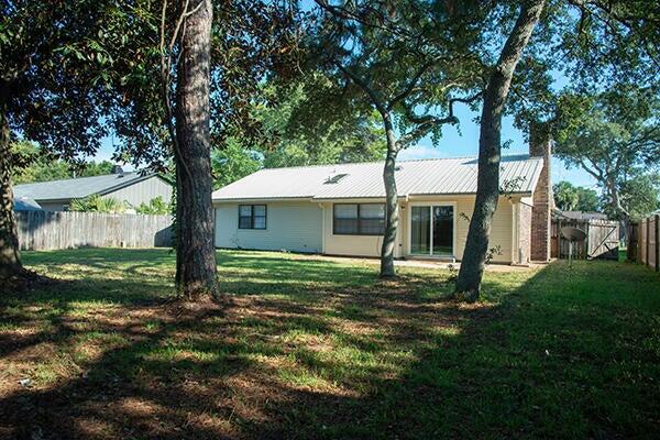 OAKRIDGE MANOR - Residential Lease