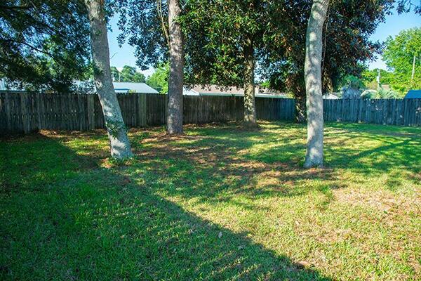 OAKRIDGE MANOR - Residential Lease