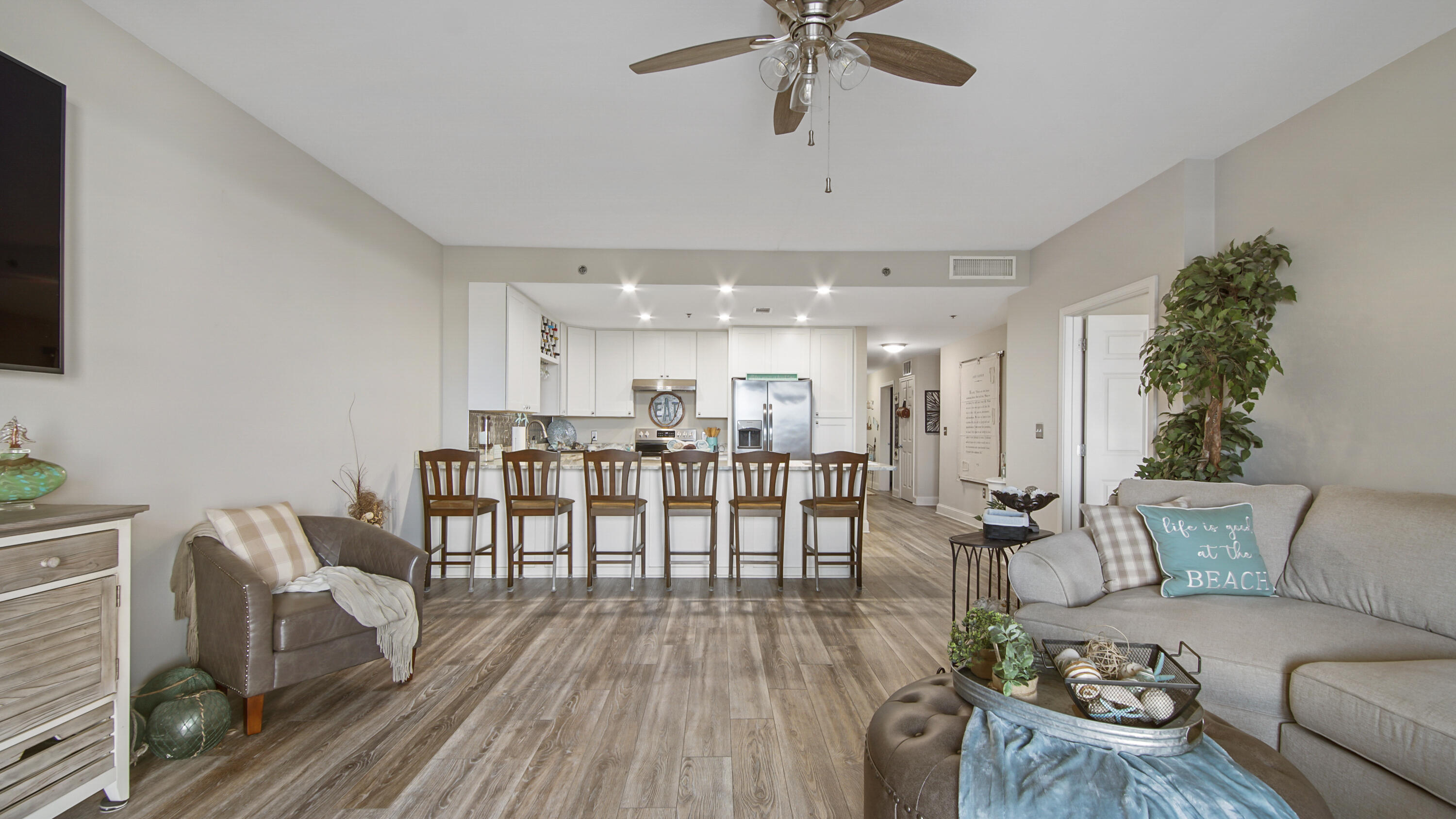 Laketown Wharf - Residential