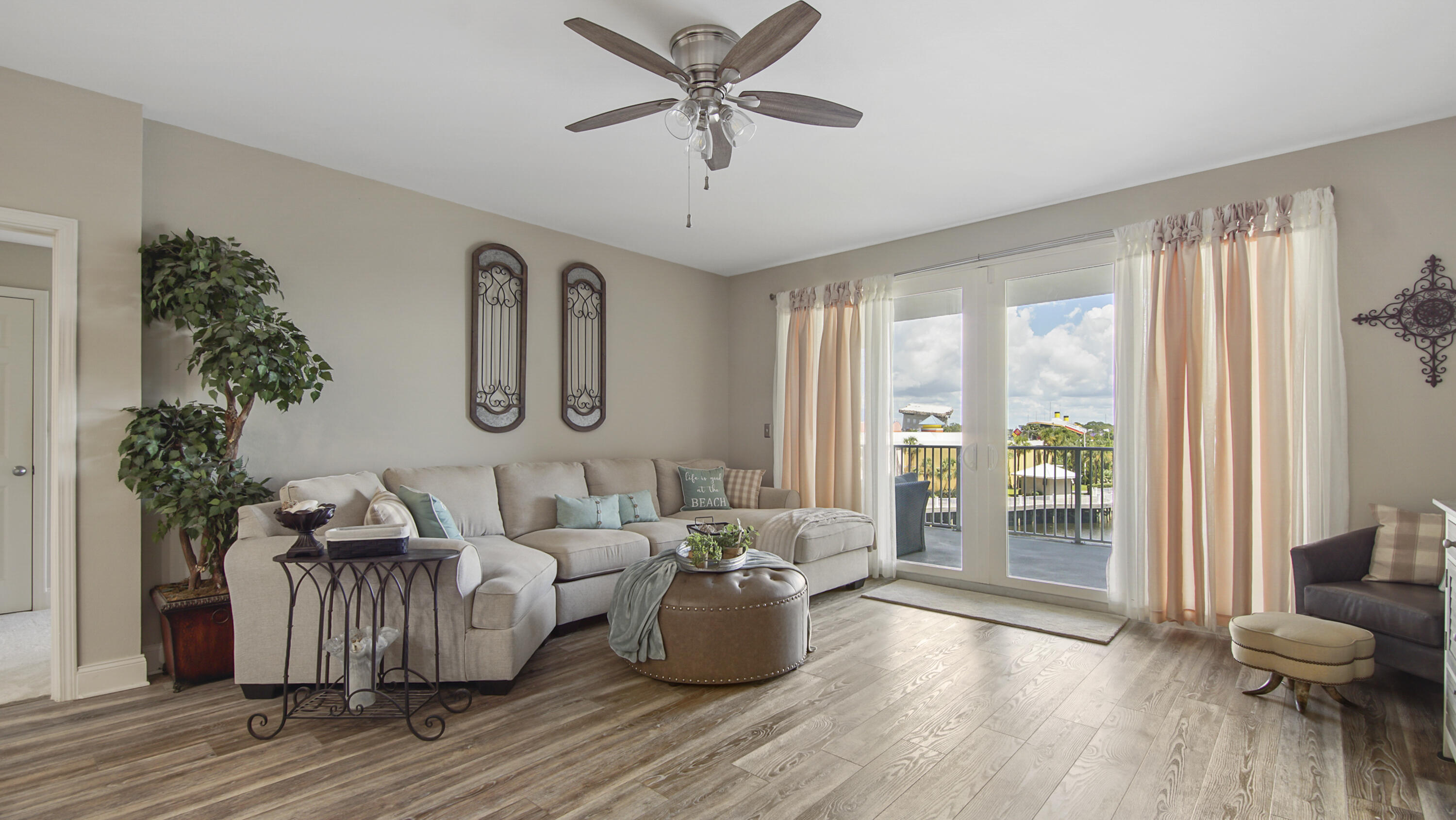 Laketown Wharf - Residential