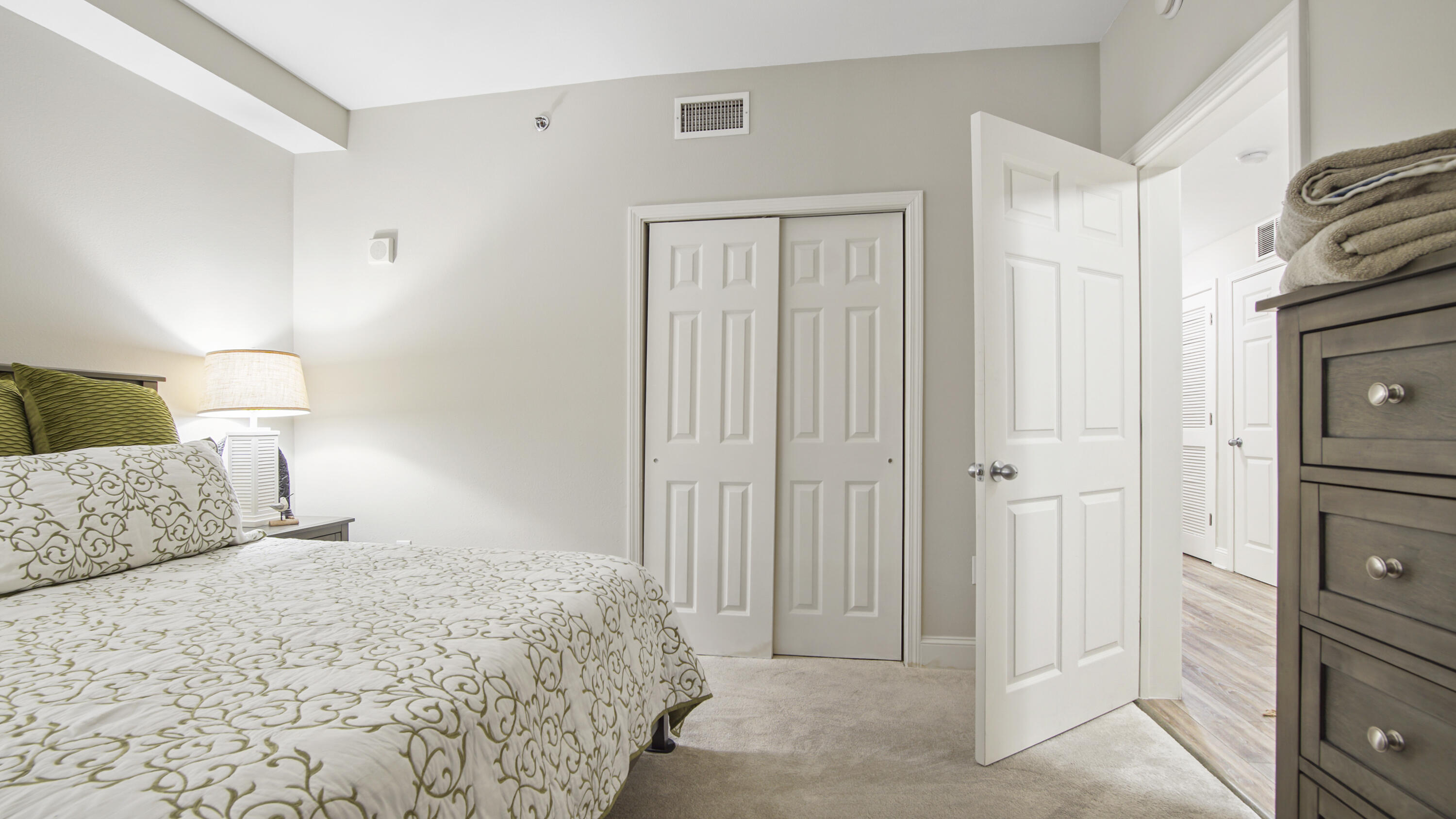 Laketown Wharf - Residential