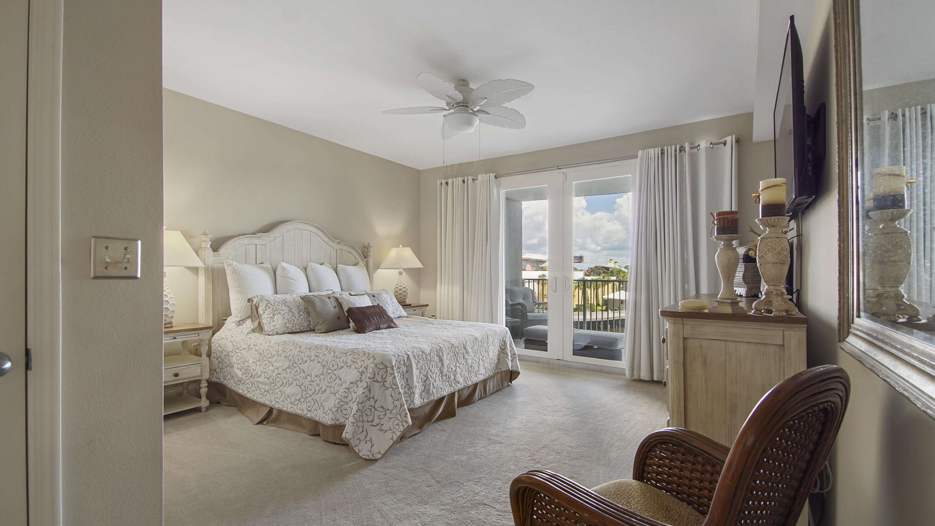 Laketown Wharf - Residential