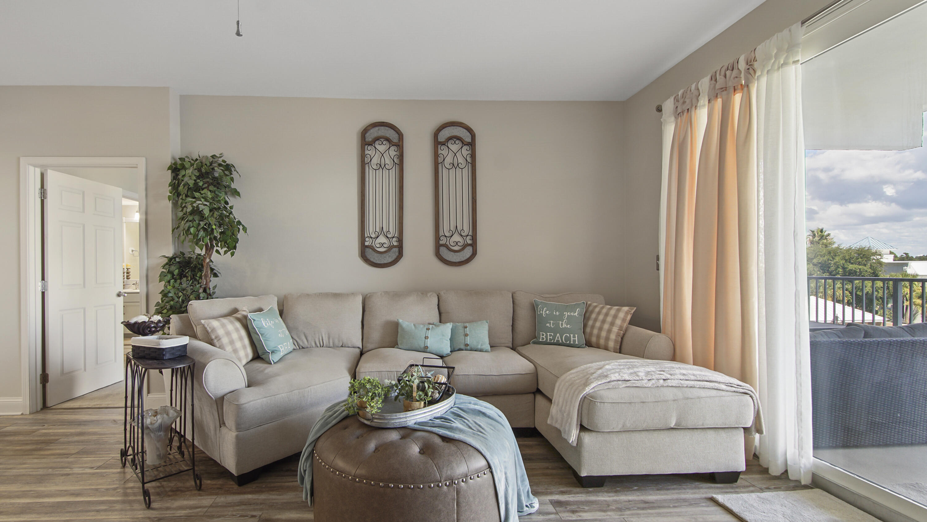 Laketown Wharf - Residential