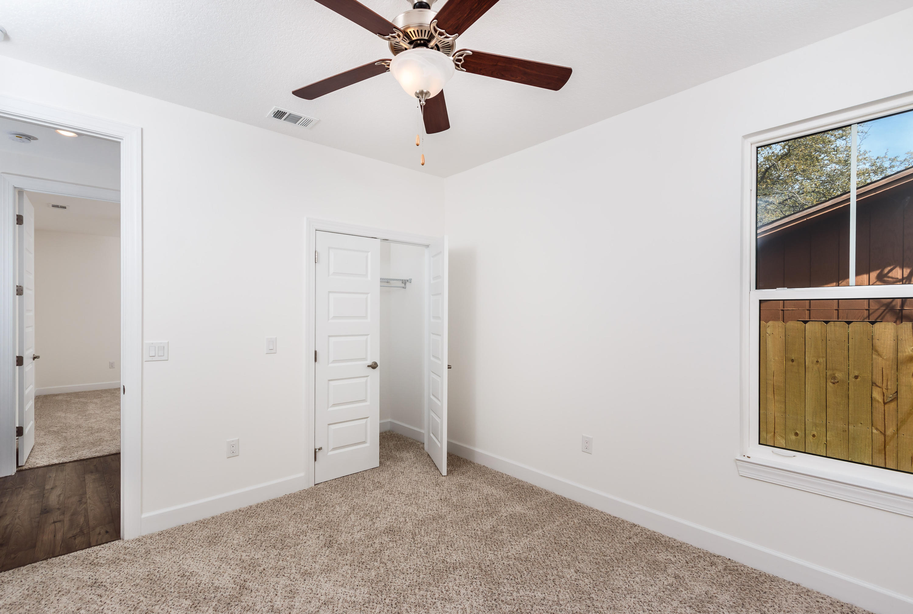 Shady Glen Cove - Residential