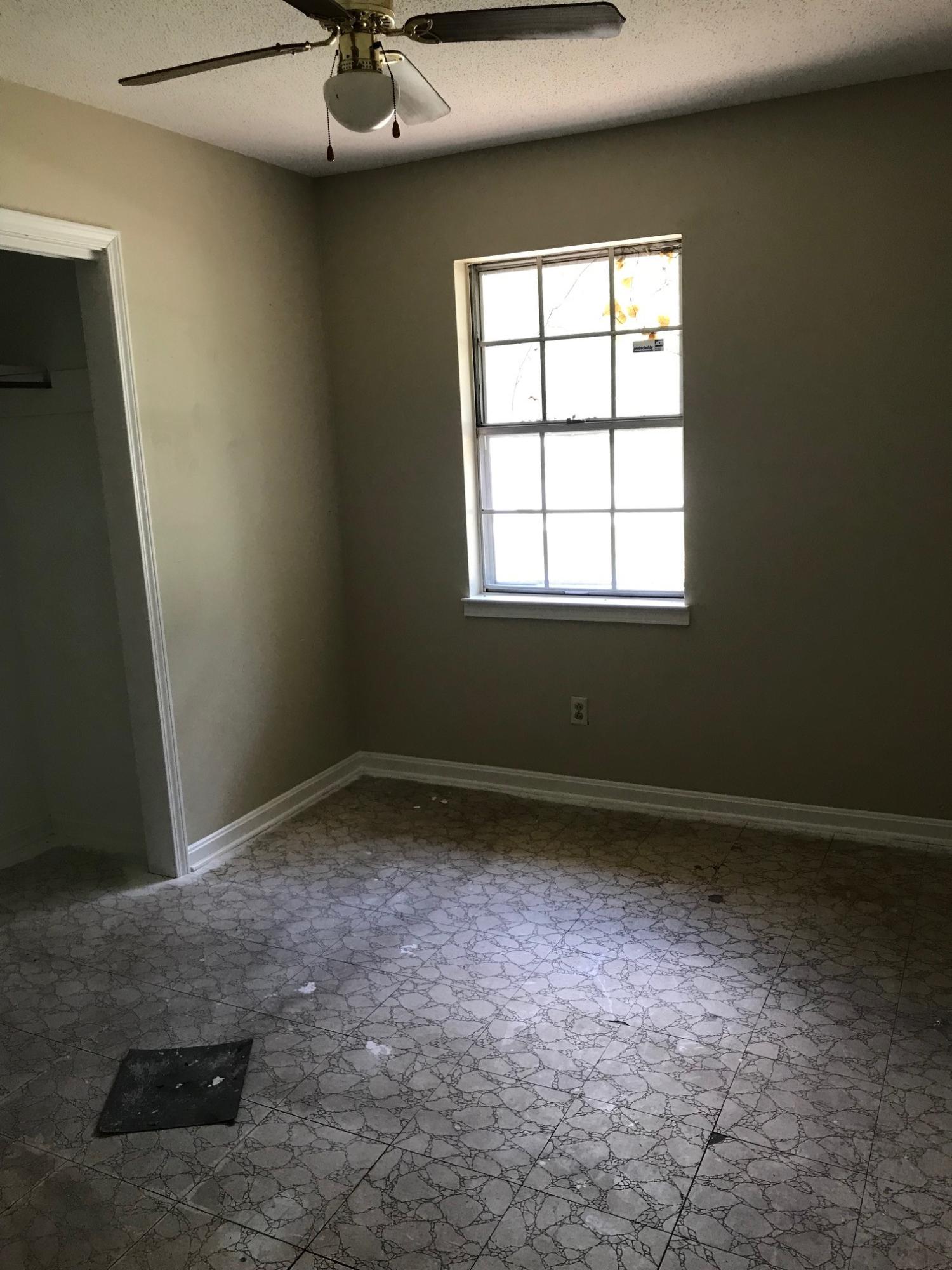 TOWN OF DEFUNIAK SPRINGS - Residential