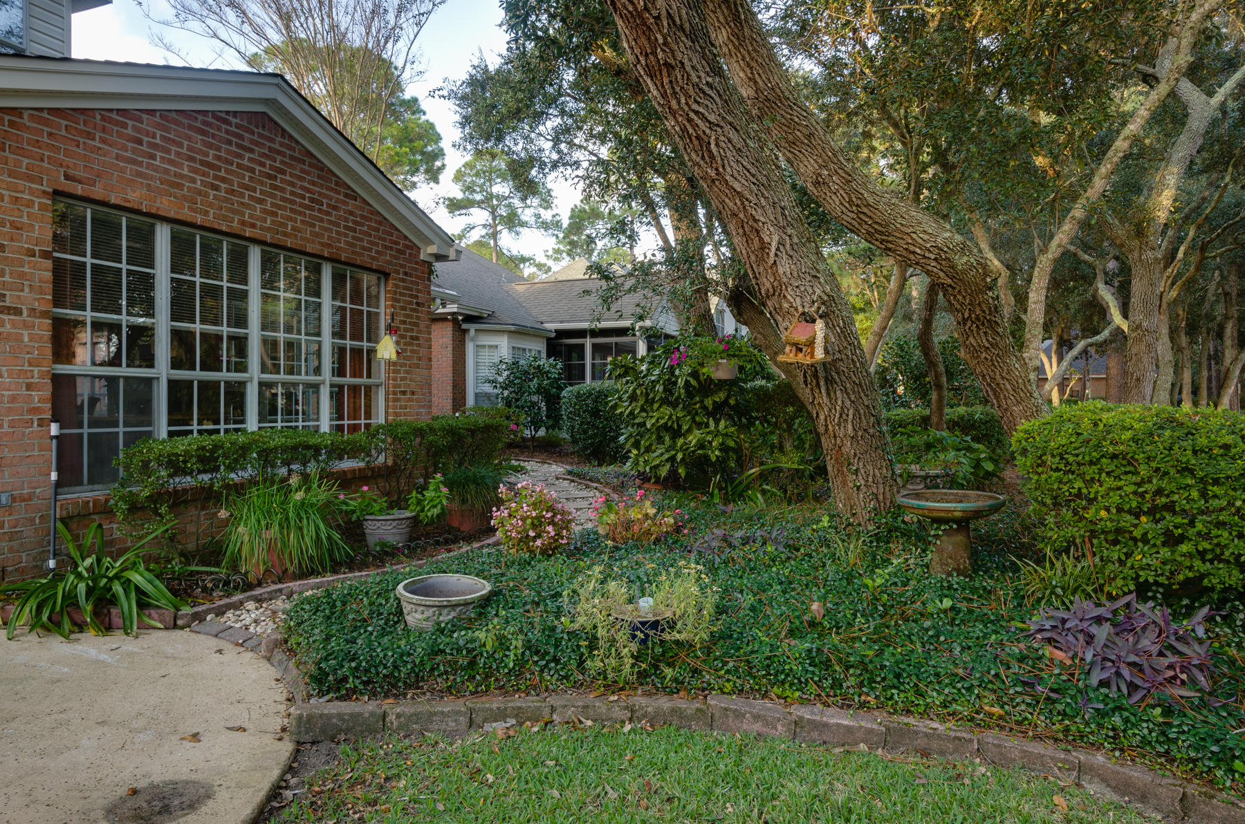 OAKMONT PLACE - Residential