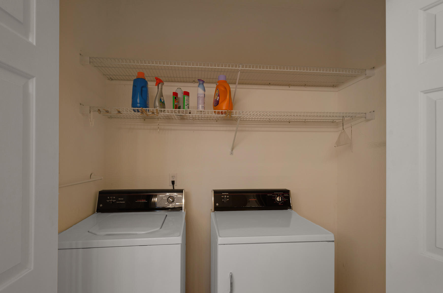 OAKMONT PLACE - Residential