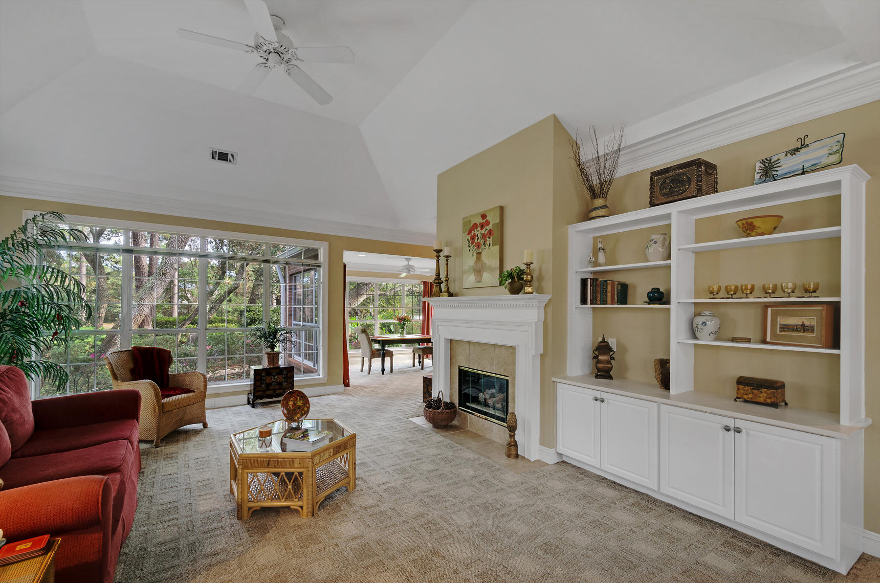 OAKMONT PLACE - Residential