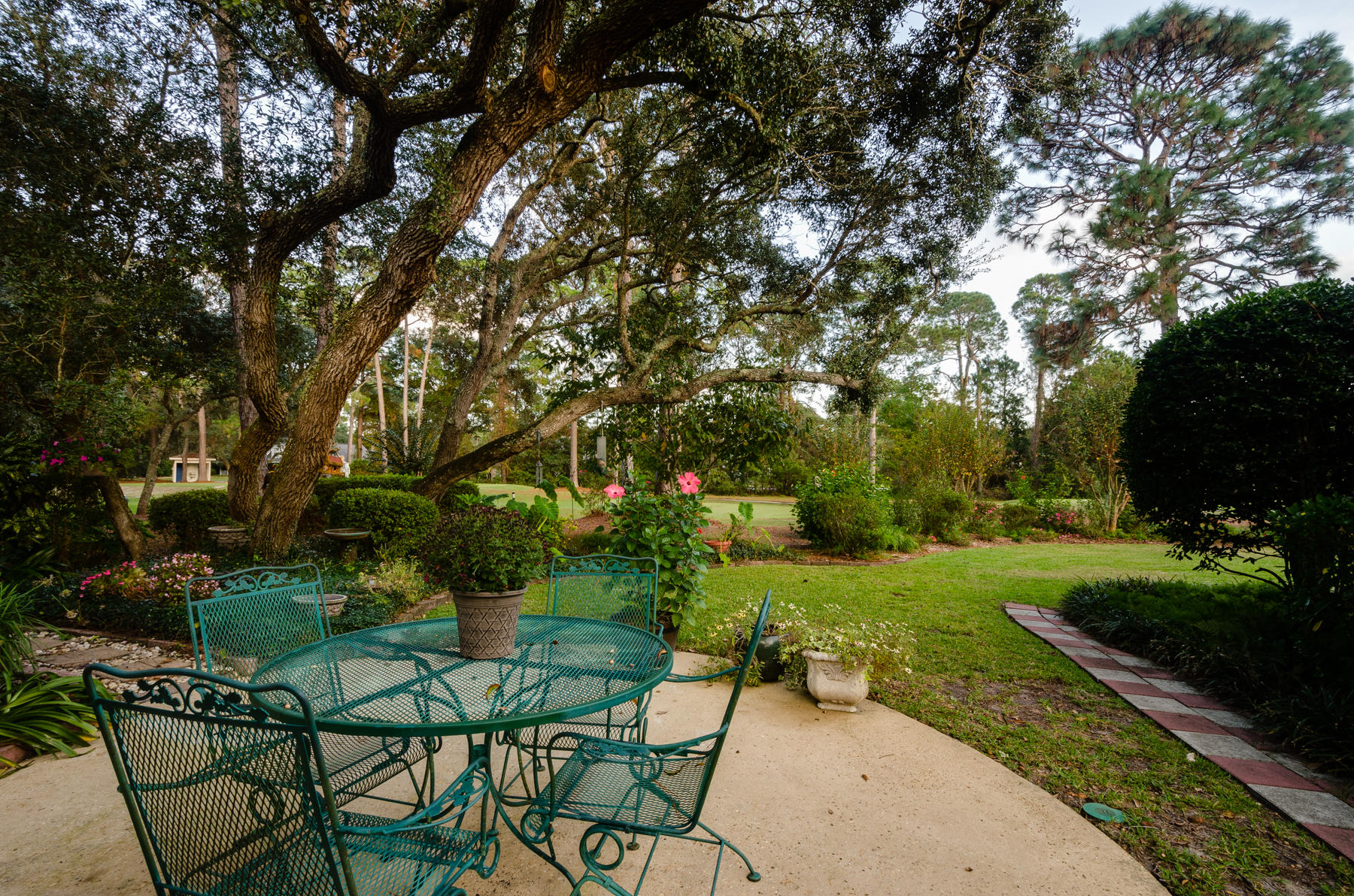 OAKMONT PLACE - Residential