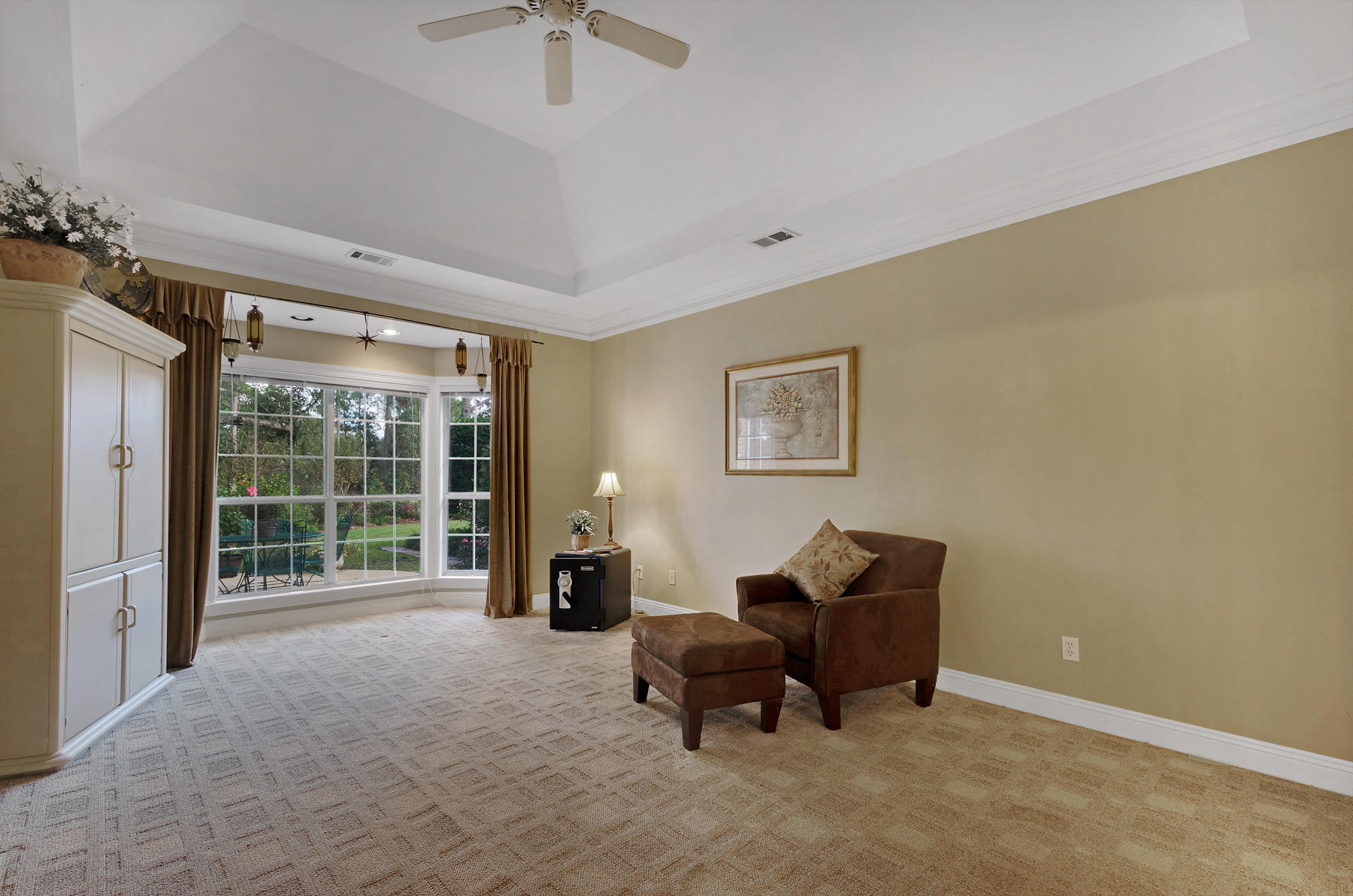 OAKMONT PLACE - Residential