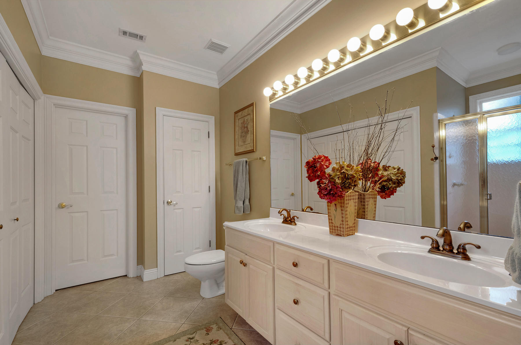 OAKMONT PLACE - Residential