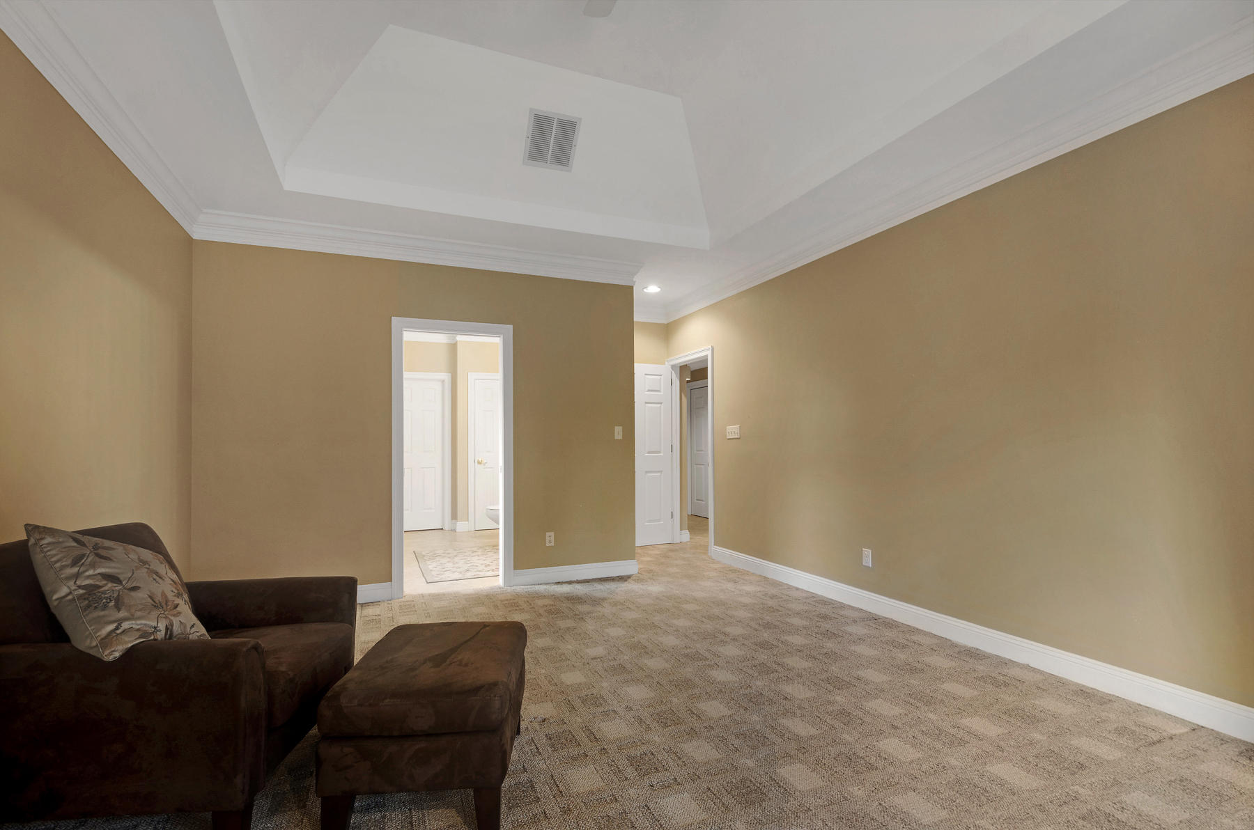 OAKMONT PLACE - Residential