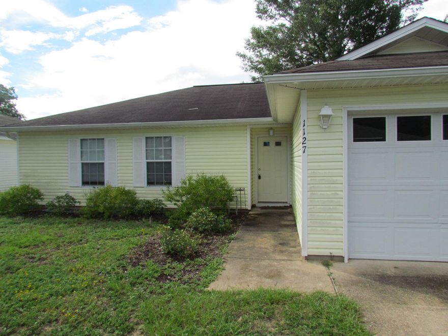 Charming 3 bedroom 2 bath home in the heart of Niceville, close to Northwest Florida State College and Eglin Air Force Base. Home has all tile flooring except for master bedroom. Kitchen has all appliances. Small backyard is fully fenced. One car garage with automatic garage door opener. Neutral colors,  just waiting for the right person. Sorry, no pets and no smoking allowed. Call today for your showing appointment.