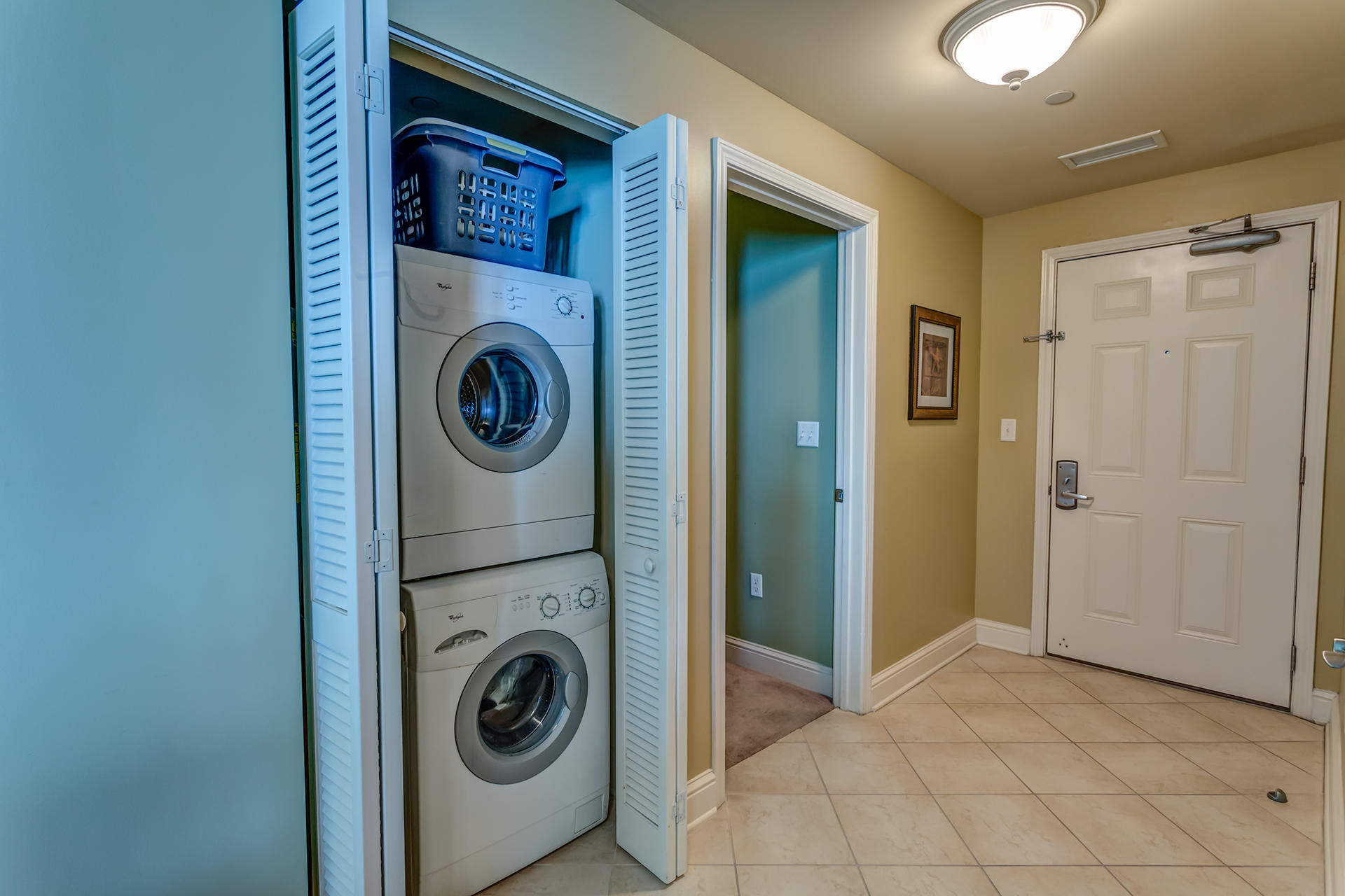 AQUA Beachside Resort - Residential