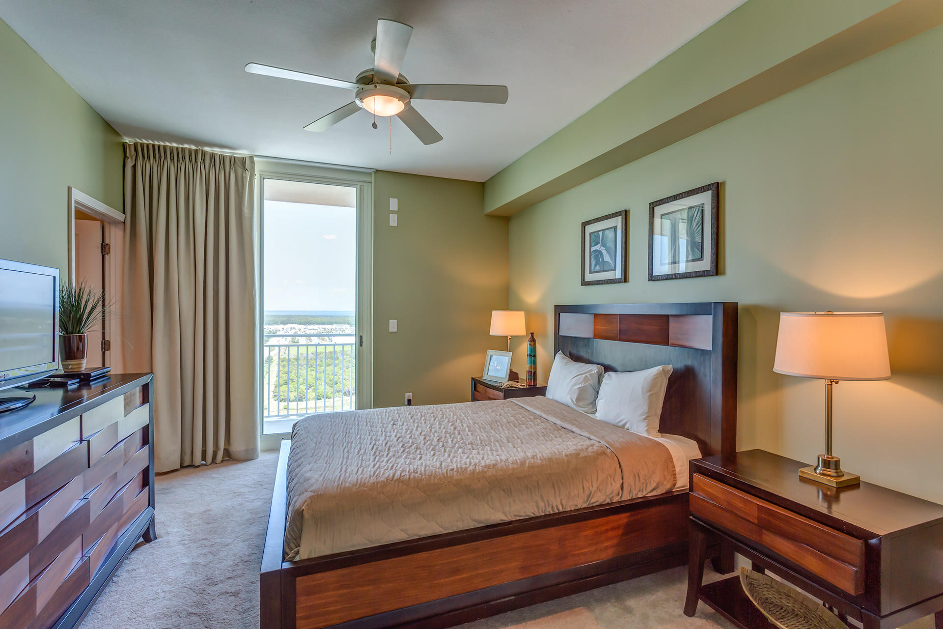 AQUA Beachside Resort - Residential