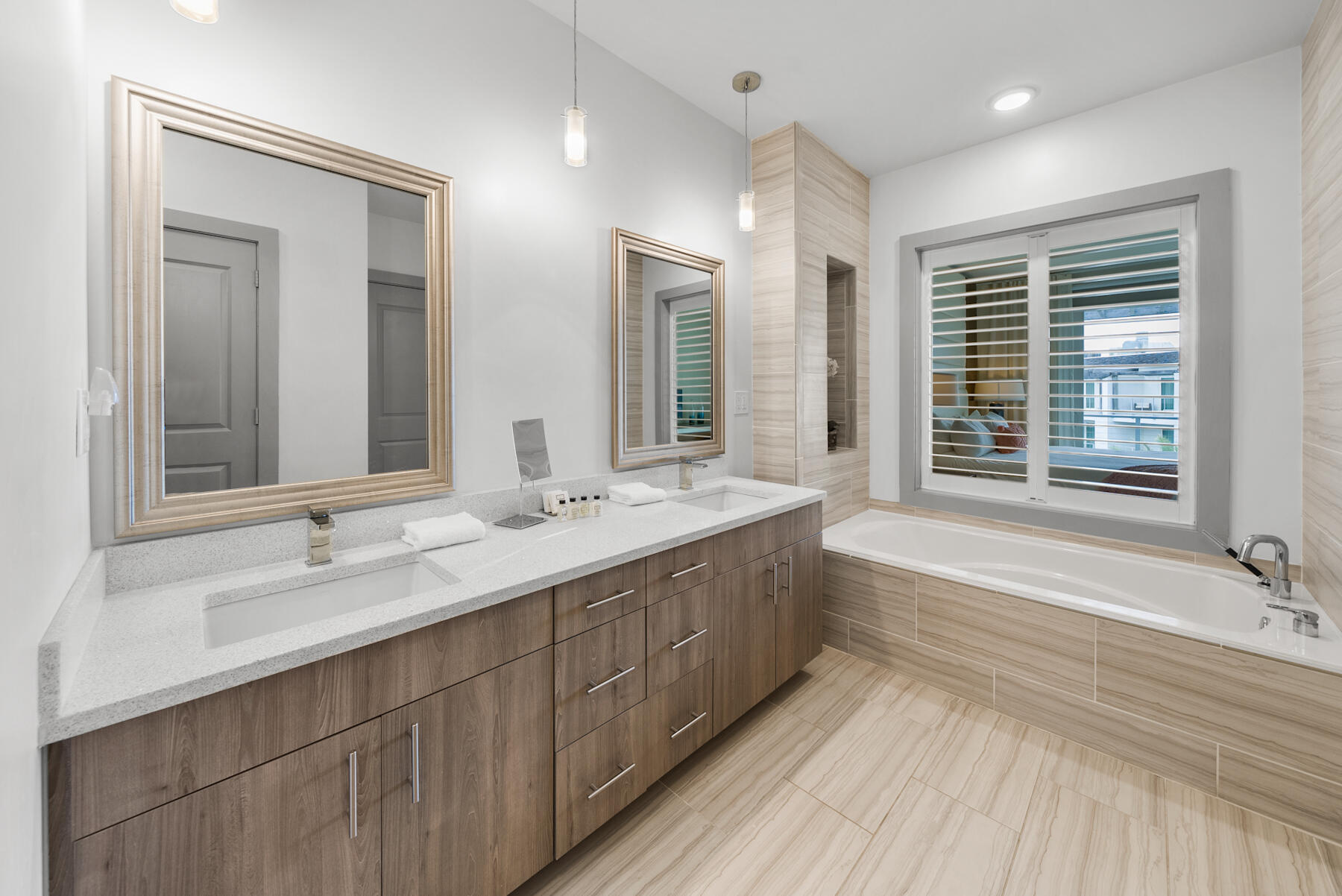 The POINTE - Residential