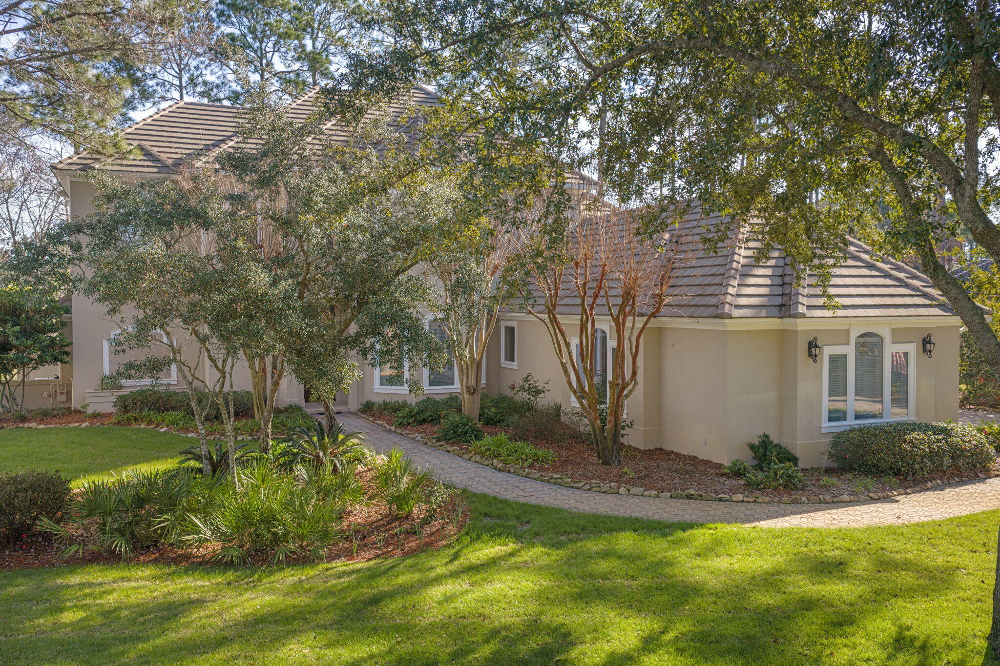 BURNT PINE - Residential